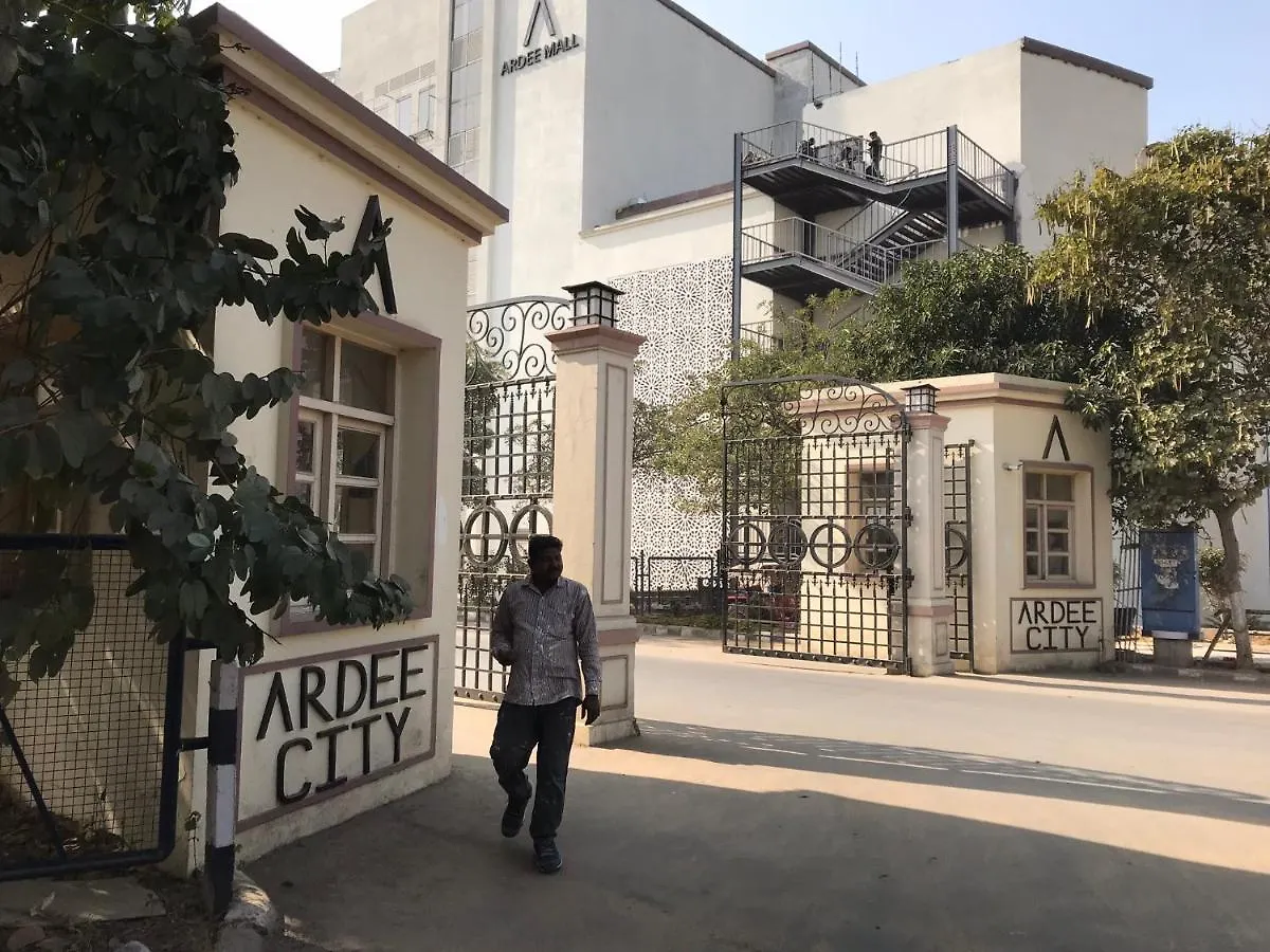 Ardee City Heart Of Gurugram Security Comfort Gurgaon Indien